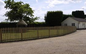 The Oaks, Luxury 2 Bedroom Cottage In A Peaceful Location